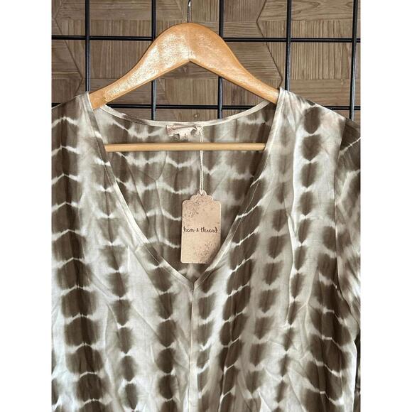 NWT Hem & Thread Womens Top Small Tie Dye Olive Green Bell Sleeves Boho - Picture 2 of 5